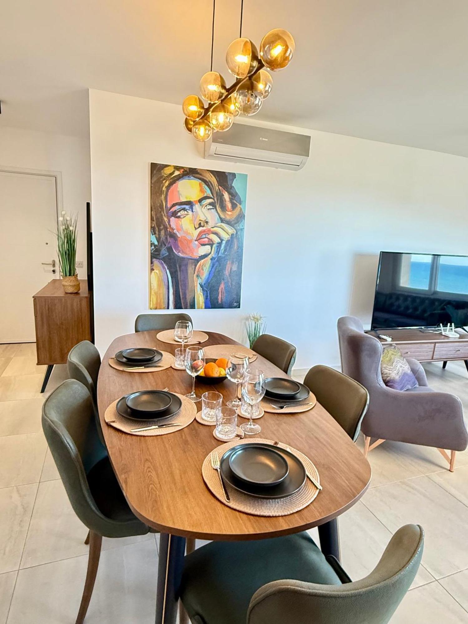 Relaxing Penthouse Suites By The Sea Vokolidha الغرفة الصورة